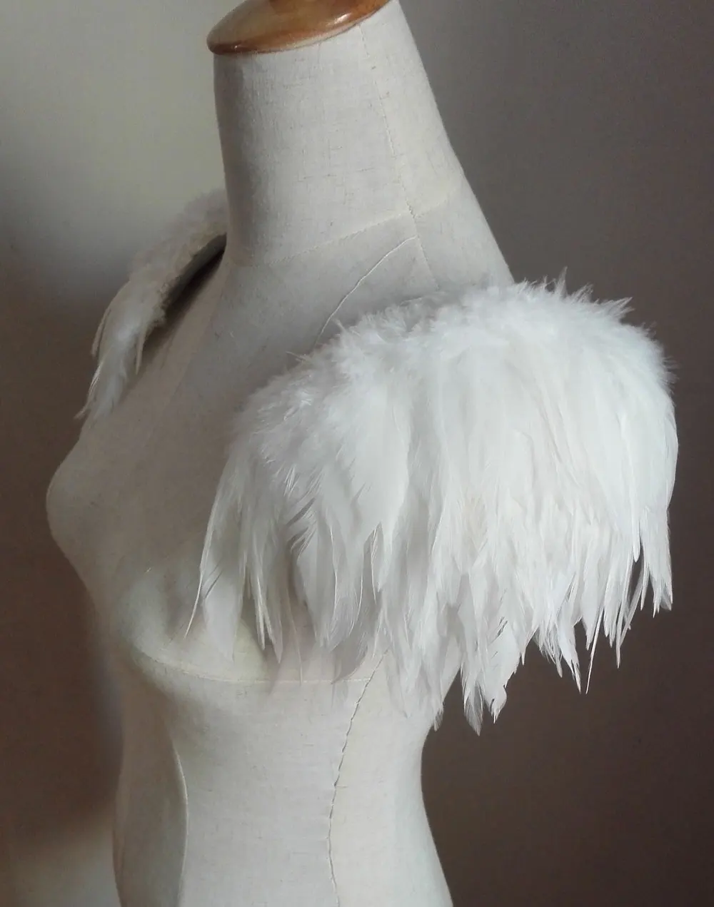 

Free shipping, handmade ivory feather shoulder epaulette #FSP15007