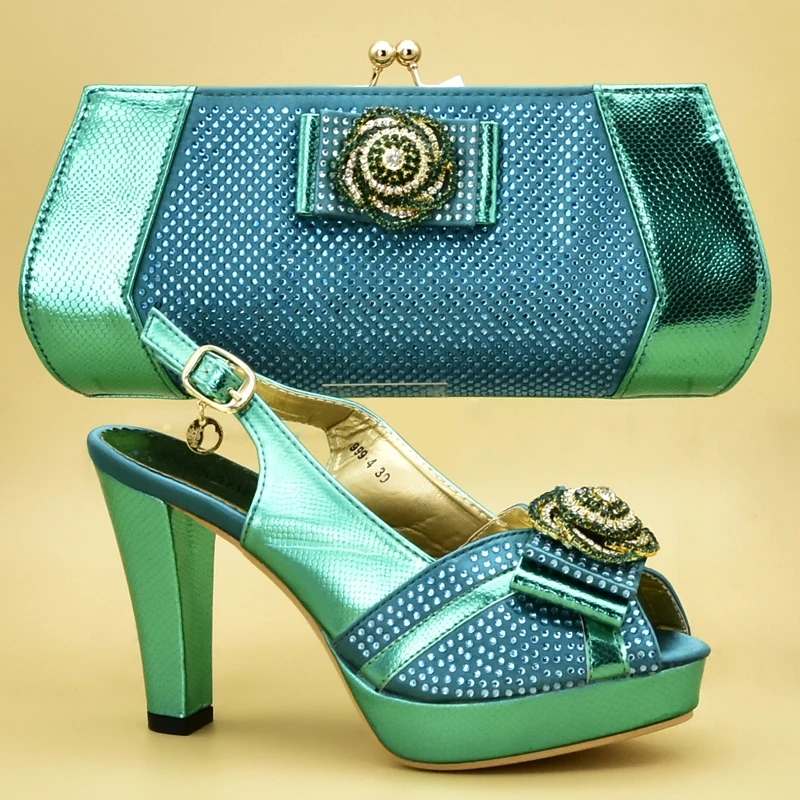 

Latest Green Color African Women Italian Shoe and Bag Set Decorated with Rhinestone Matching Shoes with Bags for African Party