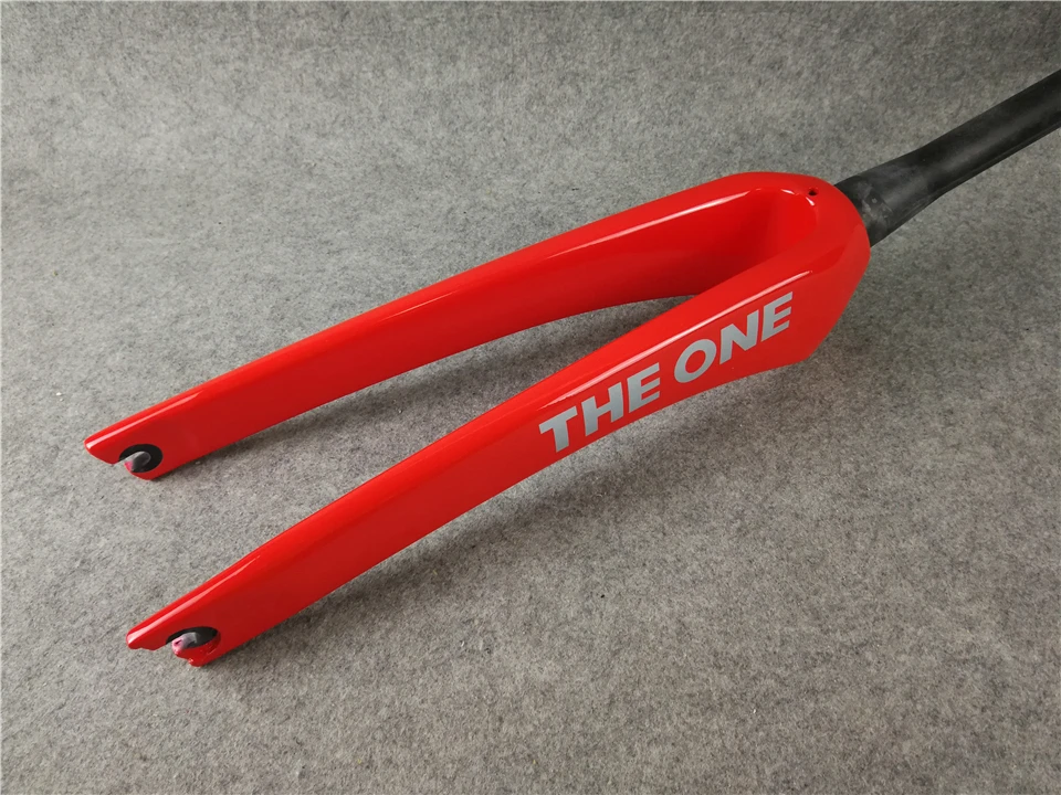 Flash Deal 2020 Red RB1K THE ONE Shiny T1100 carbon road bike frame set Sliver Logo 4 Flash Deal 2020 Red RB1K THE ONE Shiny T1100 carbon road bike frame set Sliver Logo 4