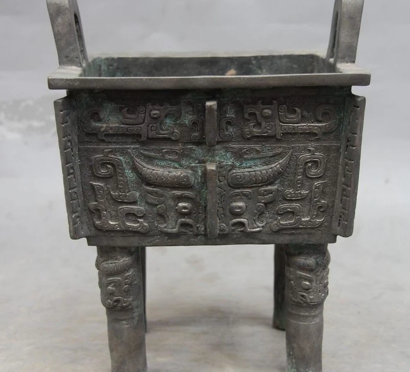 

Chinese Dynasty Bronze Copper Three foot Beast Incense Burner Censer Ding Tripod