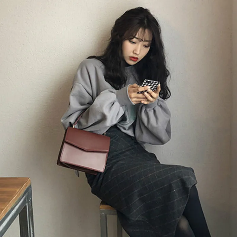 

Women Winter Pullover Puff Sleeve Hoodies with Velvet Female Letter Printed Casual Sweatshirt Vintage Ladies Tops Korean Clothes