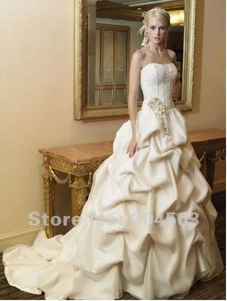 

Free Shipping Vintage Style Champagne Strapless Pleated Wedding Dress