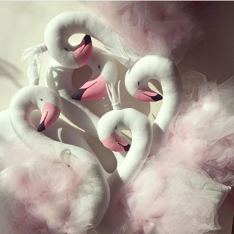 Quarto com Cama de Bebê Dormindo Travesseiro Coroa Cisne Gaze Almofada Bebê Acompanhar Boneca Dormir Fotografia Adereços Crianças Brinquedos 30 cm 8 Mamãe e Bebê