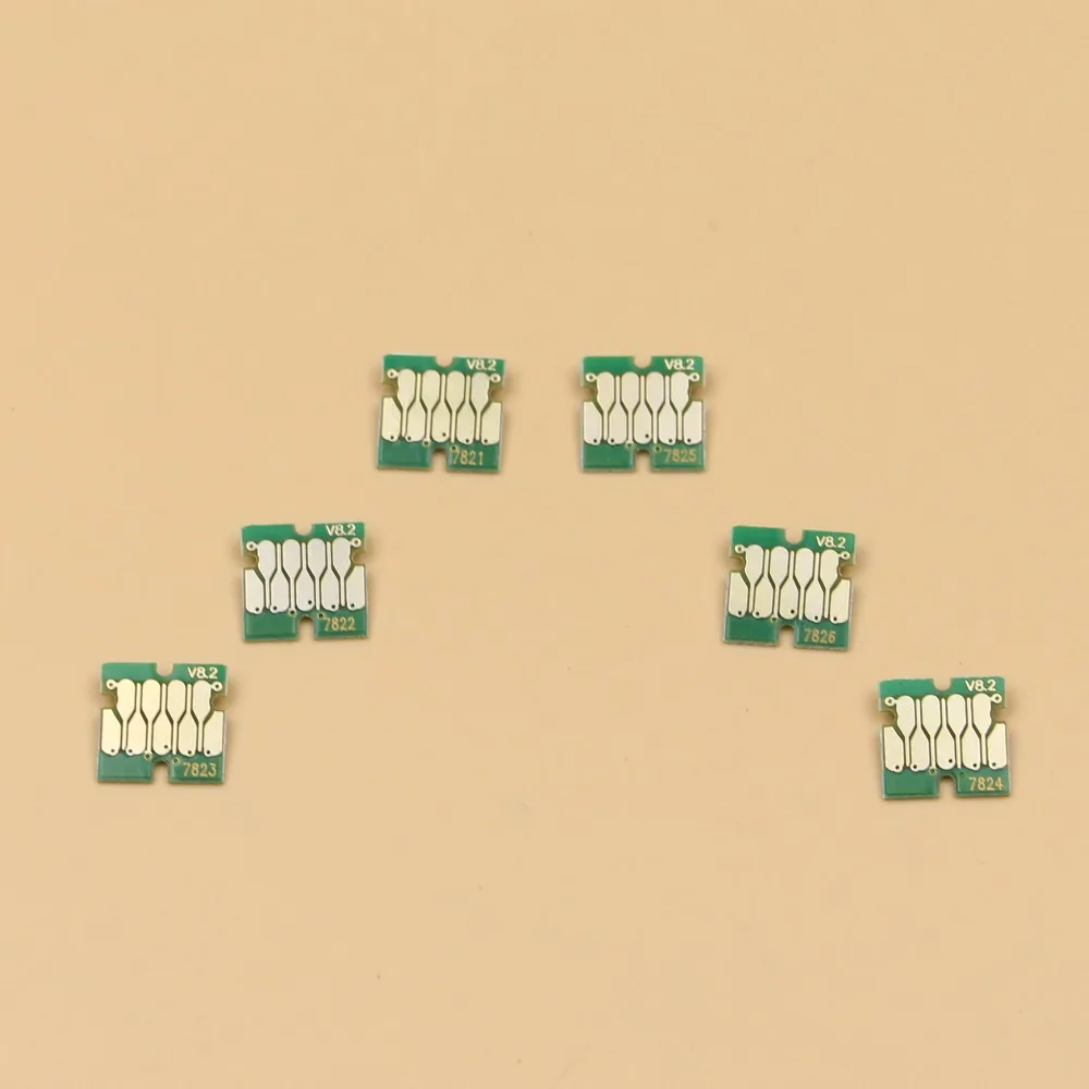 1  new D700 cartridge chip 05