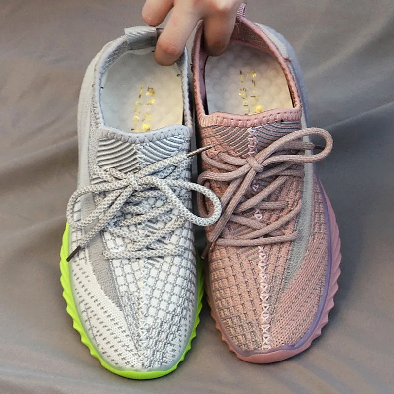 

2019 summer flying woven shoes women's old shoes explosion models full of stars coconut shoes sports shoes free post