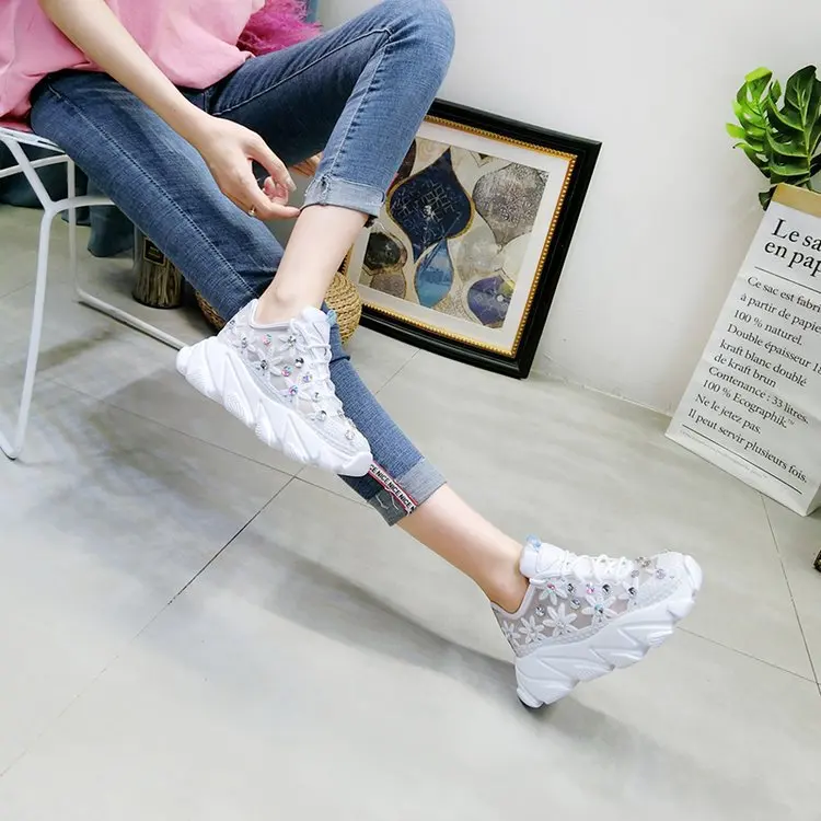 Модные кроссовки Для женщин черная обувь на плоской подошве обувь серебристого цвета Стразы блестящая повседневная обувь в Корейском стиле класса люкс на толстой подошве; обувь суперзвезды A552