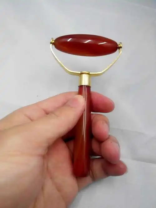 Natural Crystal Agate Scrapping Plate Rolling Jade Massager Wheel Facial font b Beauty b font Massage