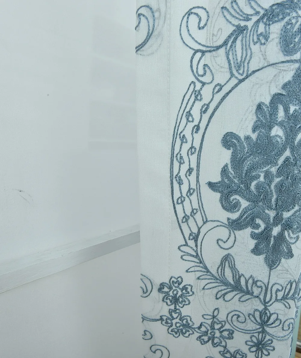 curtains (4)