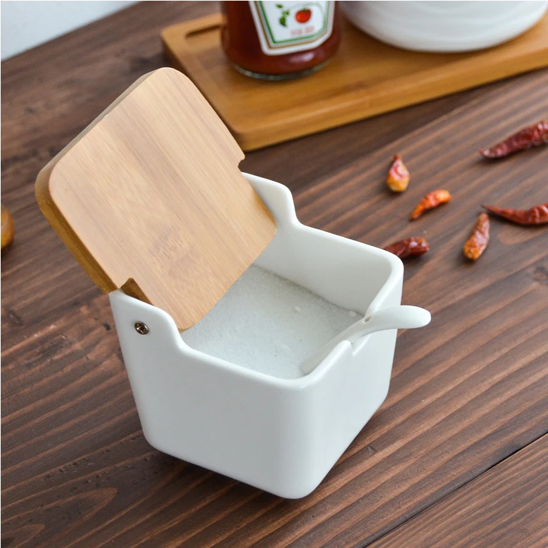 

Creative European ceramic flip seasoning jar cruet salt kitchen supplies seasoning box seasoning pot