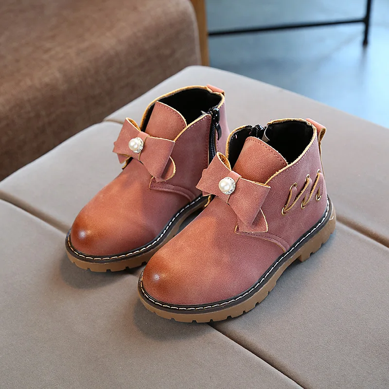 

Autumn and Winter Children's Girls Boots with Rhinestone Roman Genuie Leather Children's Warm Boots Martin Snow Boots