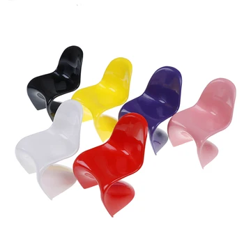 

1/6 Dollhouse Miniature Furniture Plastic "S" Shape Chair Baby Toys Furniture Toys Dollhouse for Baby Play