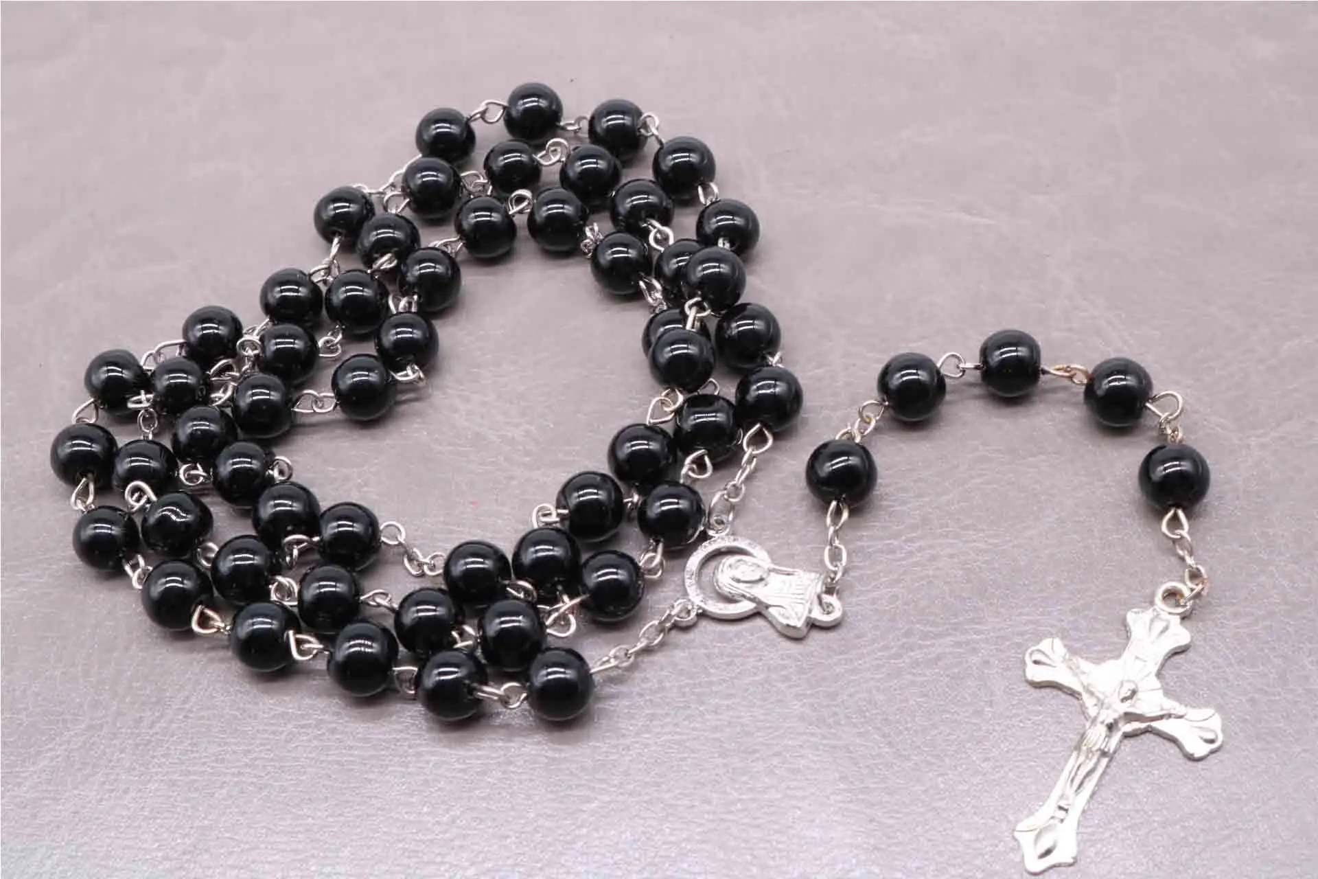 

God Pearl Rosary 8mm Pearl Bead Catholic Rosary with Holy Land Charm Cross Prayer Religious Jewels