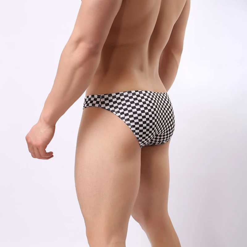 CMF153_06