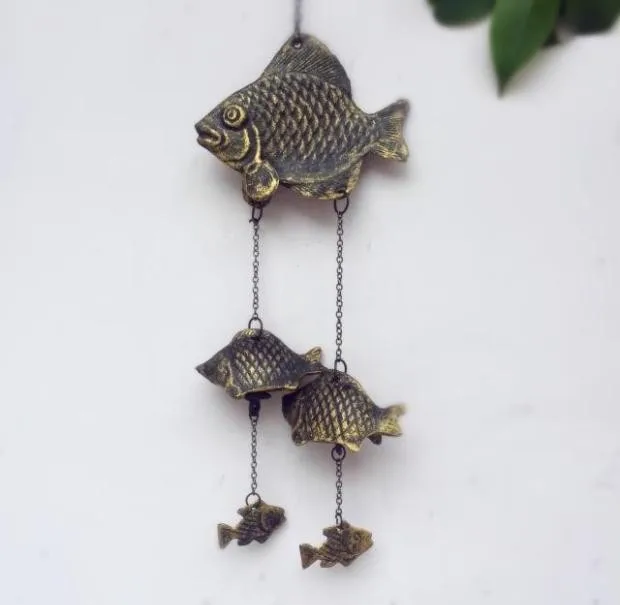 2 чугунные колокольчики с маленькими рыбками ветряные колокольчики настенные подвесные художественные украшения бронзовые металлические наружные садовые украшения ремесла