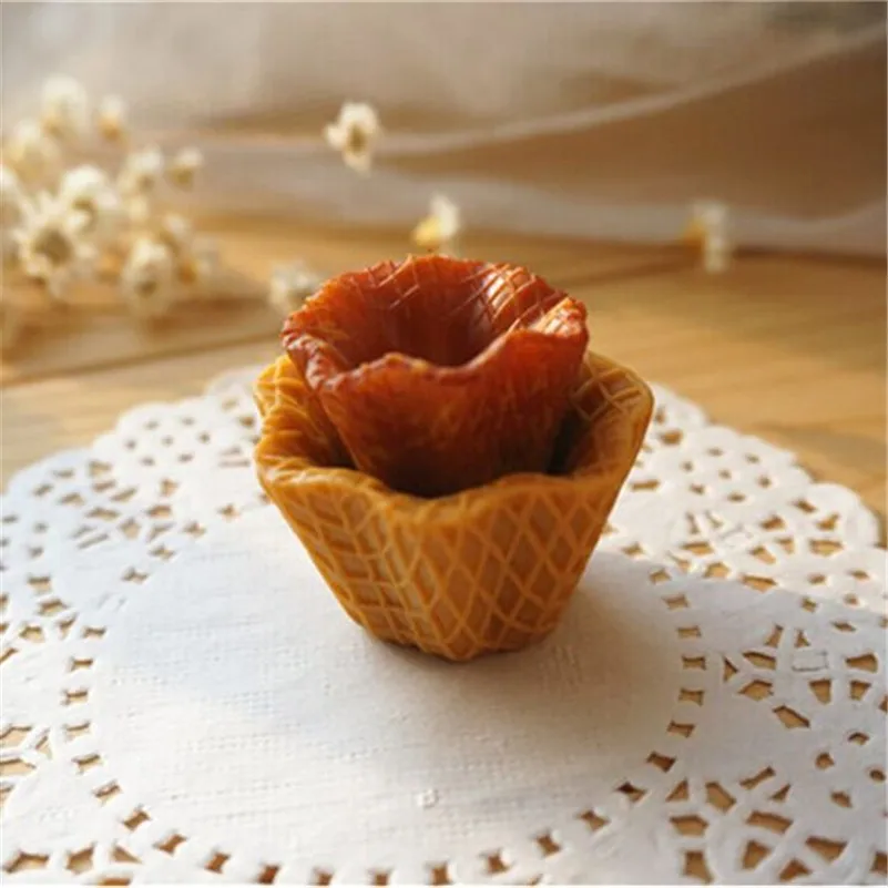 simulation ice cream plastic