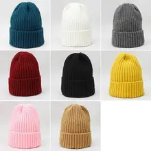 Хлопок сплошной цвет утолщаются зимние трикотажные изделия Skullies теплая шапка шапочка для мужчин и женщин 09