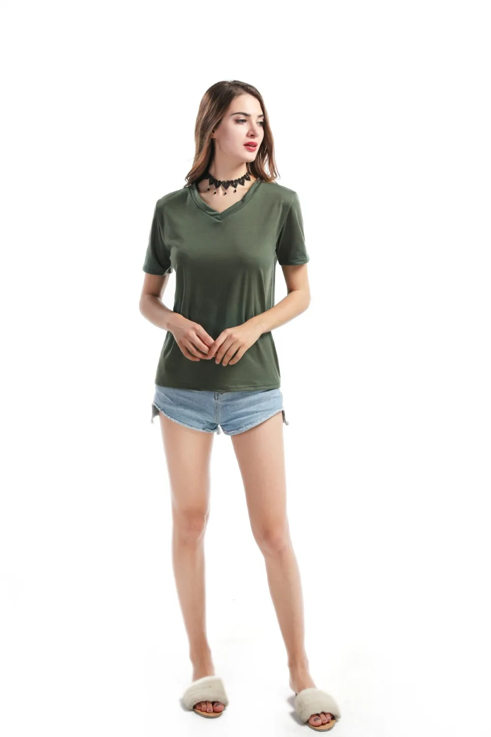 (4)