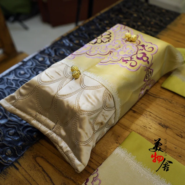

Freeshipping Tissue Box Flannelet European Luxury Customized Wedding Room Car Hotel Decorative Embroidery Napkin Holder Cover