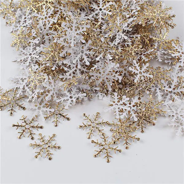 300pcs/lot Christmas Snowflakes Appliques Wedding Party Decoration Craft DIY Handmade Gift Supplies Ornaments Home Garden Decor - Color: Gold