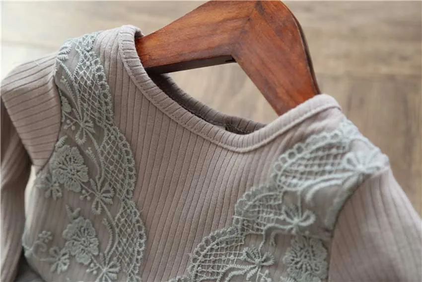 4487650948_1780852424