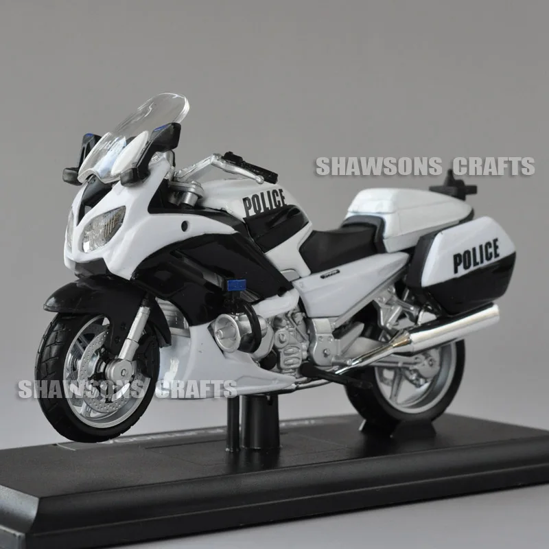 Diecast Model Toy Maisto 1:18 Yamaha FJR1300A Police Motorcycle Miniature Bike Replica