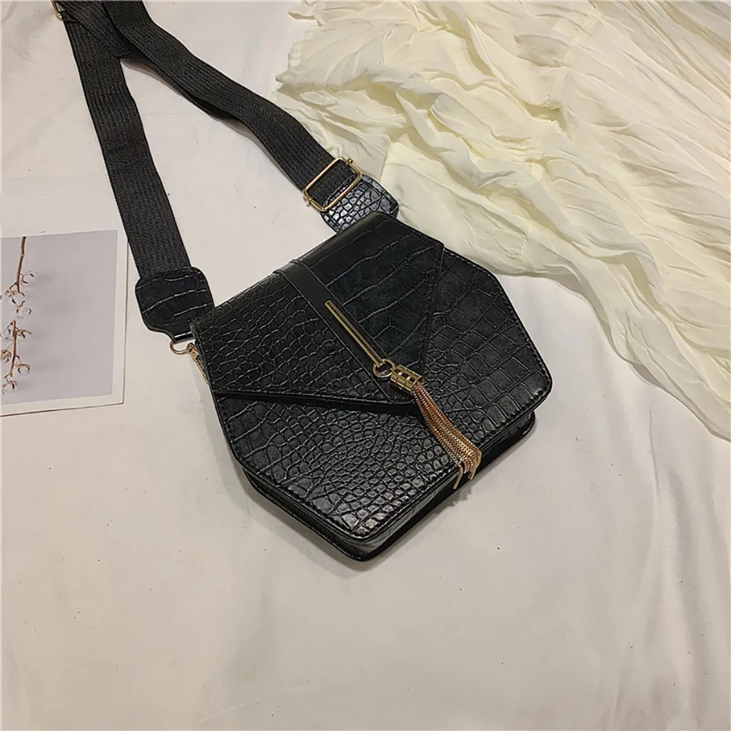 Женская сумка через плечо, милая крокодиловая модная маленькая квадратная сумка с кисточкой, сумка-мессенджер