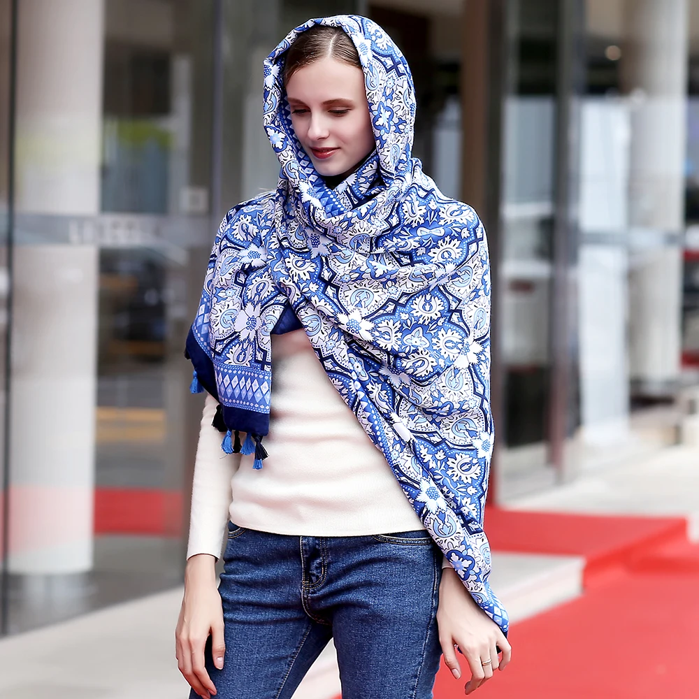 Национальный ветер женщин хлопок vestidos хихаб шарф синий и белый фарфоровый кулон шаль узор echarpes fulards femme