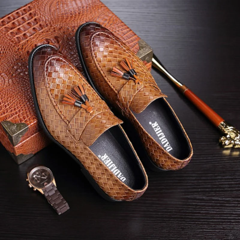 2018 new business leather shoes men's sets of feet fashion men's shoes large size
