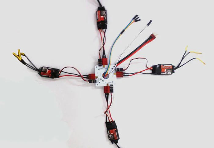 

APM PX4 Quadcopter Power Distribution Board ESC Connection Plate Suitable for three-axis and four-axis aircraft