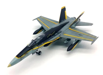 

1:72 US F / A-18C Hornet fighter model Trumpeter 37116 Favorites Model