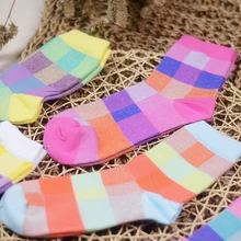 20 пар/лот; ; женские повседневные хлопковые носки в клетку; сезон весна-осень; короткие носки разных цветов