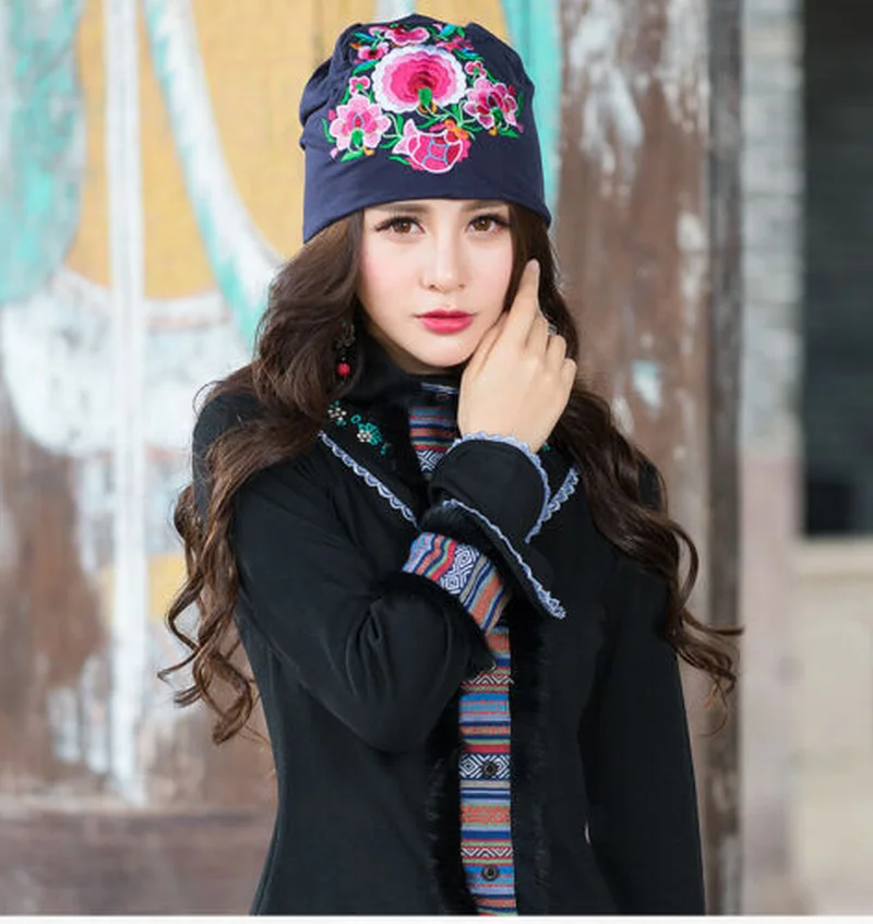 

2019 New Handmade Woman Embroidery Cotton Beanie Casual Skullies Turban Cap Whoelsale