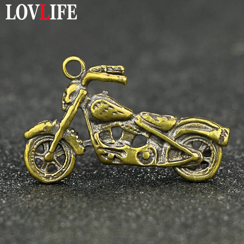 

Brass Skull Head Locomotive Charms Creative Vintage Men 3D Mini Motorcycle Keychains Pendants Pure Copper Key Chains DIY Jewelry