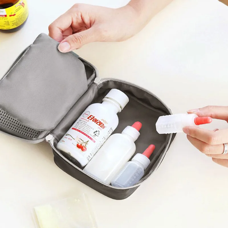 Travel Drug Collection Package Portable Medicine Bag First Aid Kit Small Carry Travel Bag Travel Accessories Traveller Bag Tag Travel Drug Collection Package Portable Medicine Bag First Aid Kit Small Carry Travel Bag Travel Accessories Traveller Bag Tag