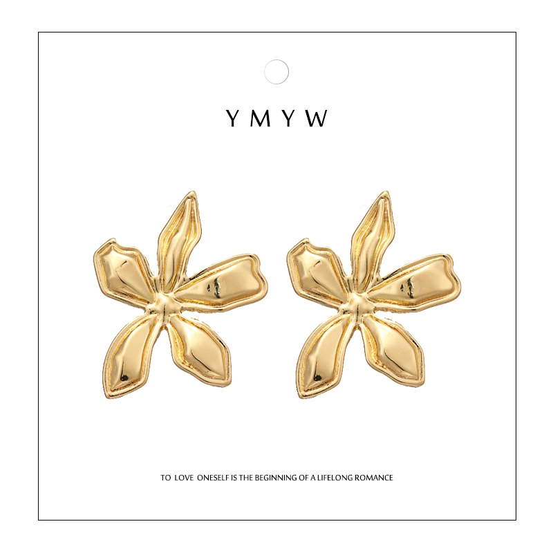 

YMYW Zinc Alloy Romantic Flower Stud Earrings Golden Temperament Shiny Mirror Cute Simple Charm Ladies Pendients Jewelry Gifts