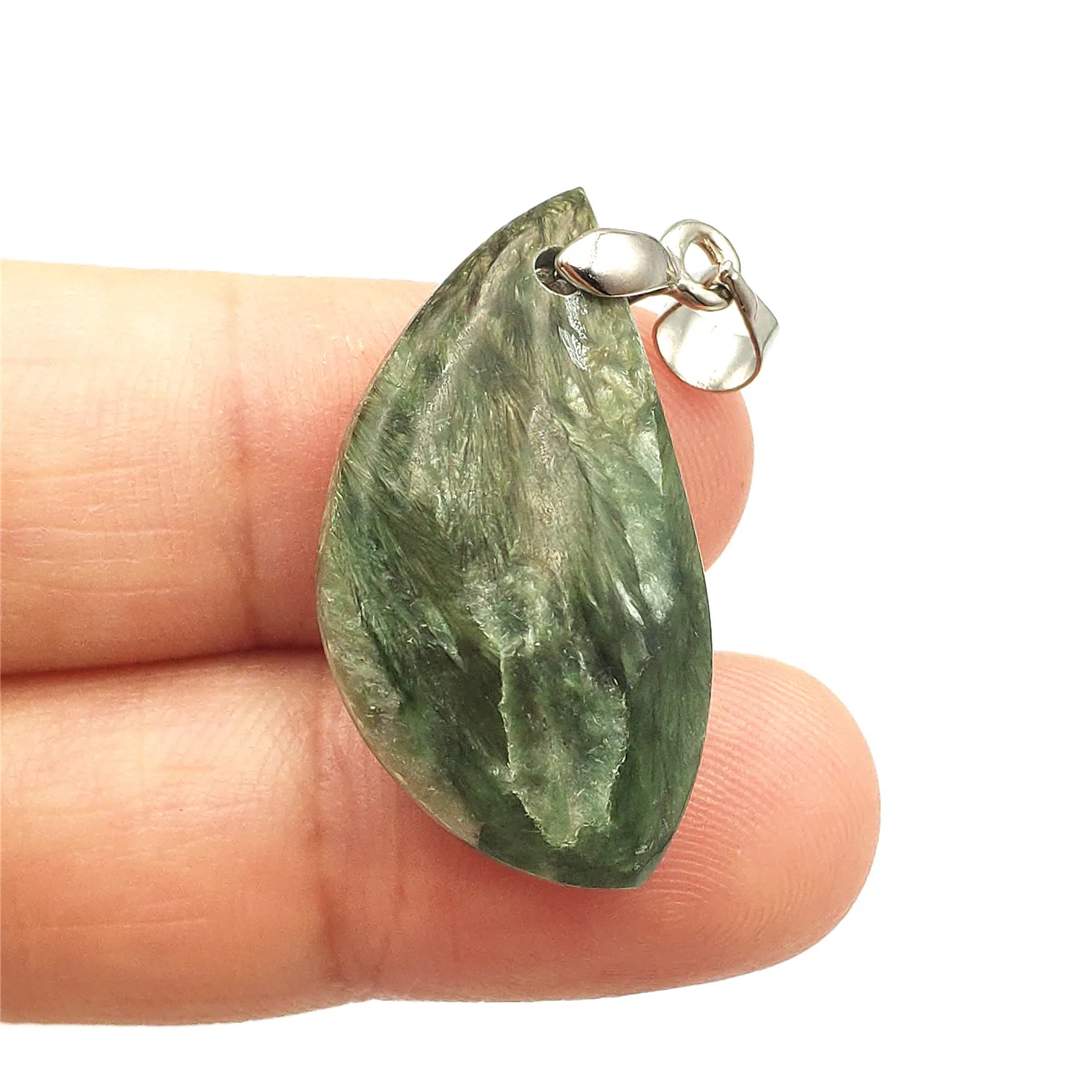 

Natural Green Seraphinite Pendant Rhombus Shape Stone 27x14x9mm Women Men Crystal Lucky Anniversary Gift Necklace Pendant AAAAA