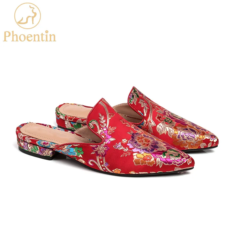 red flat slippers
