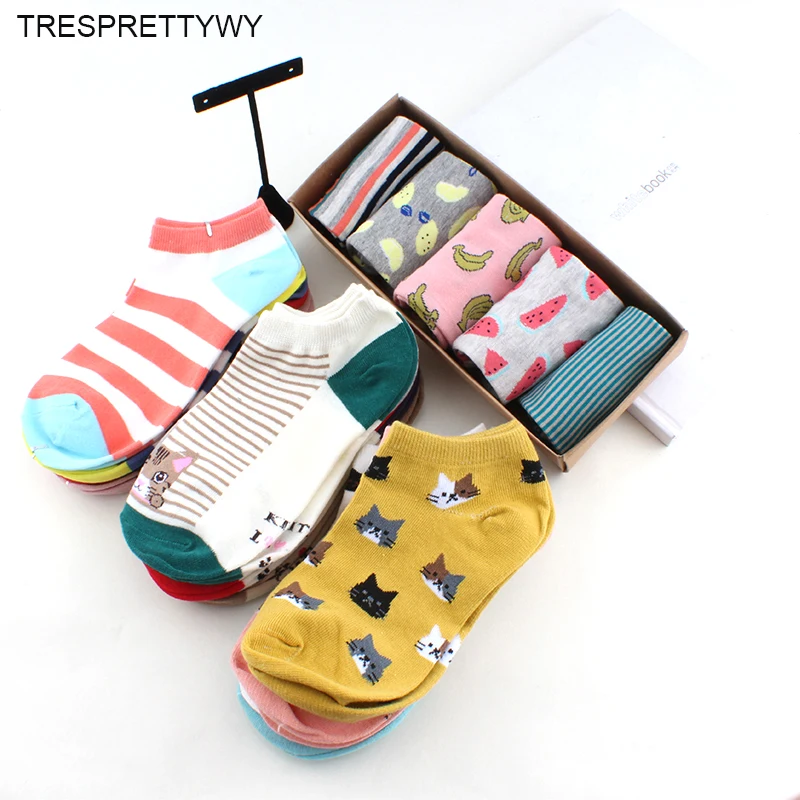 

TRESPRETTYWY 5pairs / lot 2017 high quality cute cat stripes women Socks creative casual cotton Funny animal socks for women