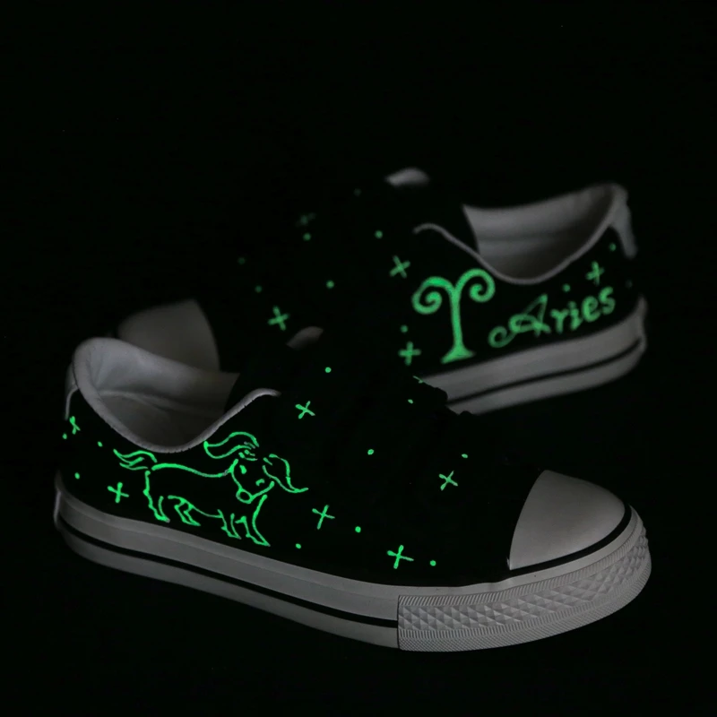 

Fashion Hand Painting Aries Canvas Shoes Men Customized Zodiac Sign Constellation Low Top Casual Leisure Shoes Glow In Night
