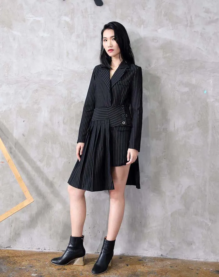 2018 Fall/winter women stripe blazers coat Chic elegant Asymmetrical draped blazer jackets D247