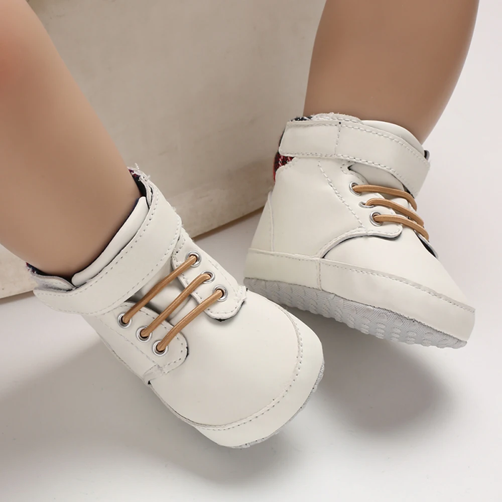 Брендовая детская обувь для маленьких мальчиков и девочек, кроссовки с мягкой подошвой, осенняя повседневная обувь для новорожденных, ботинки для детей 0-18 месяцев