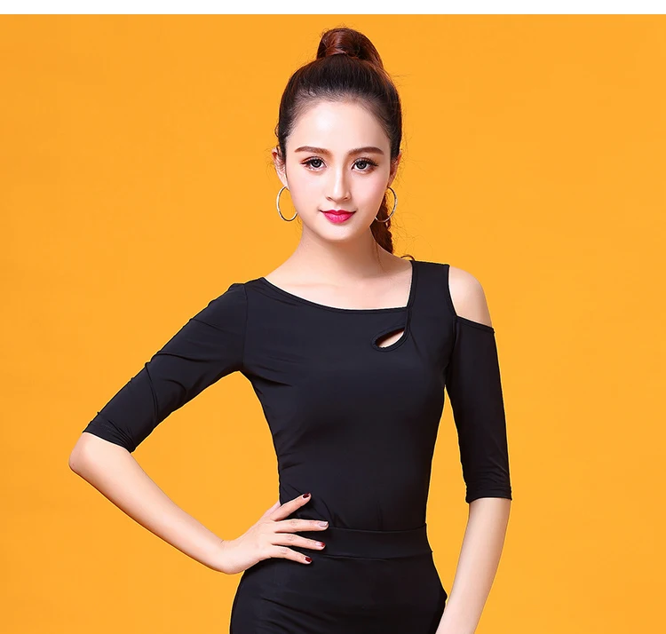 золотой топ для танцев. одежда для контемпа. крутые топы. одежда для танцев топ.