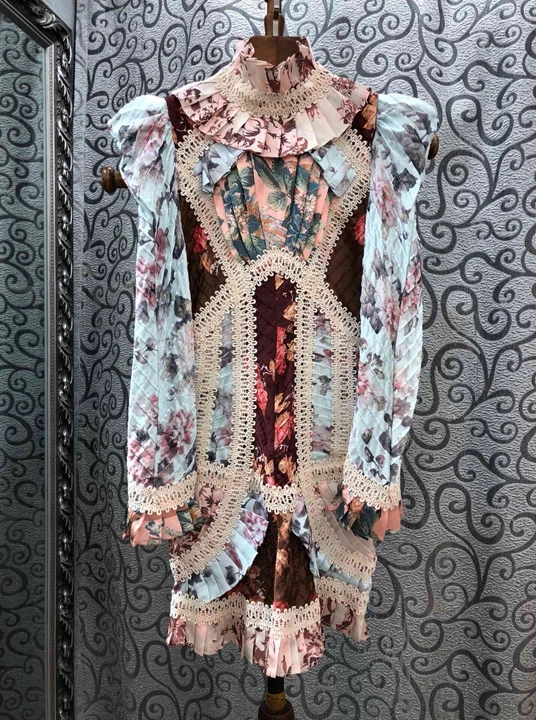 

New Summer 2019 Women's Wear Small High-collar Embroidery Paired Knitted Long Sleeve Shorts 520