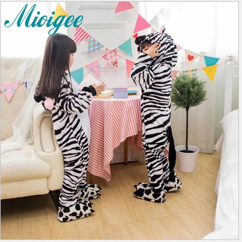 

Mioigee Children kigurumi Animal Flannel Keep Warm Pajamas Kids Sleepwear For Kids Unisex 2018 Boys Girls Home clothing