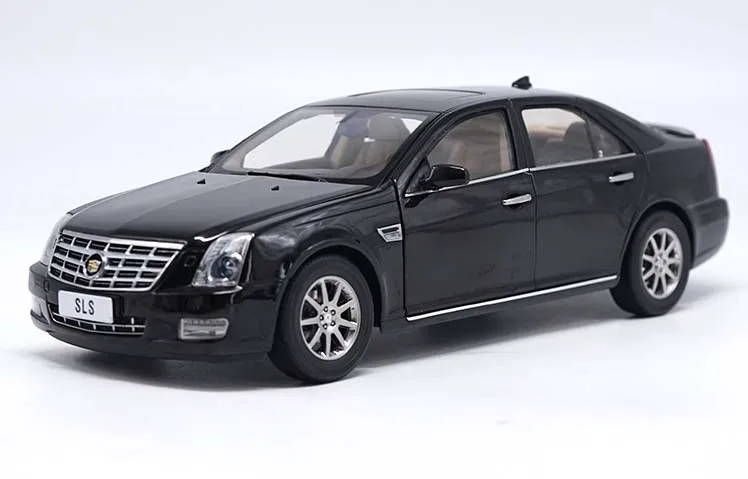 1:18 GM Cadillac SLS литая под давлением модель Черная Игрушечная машина из сплава миниатюрная коллекция подарки