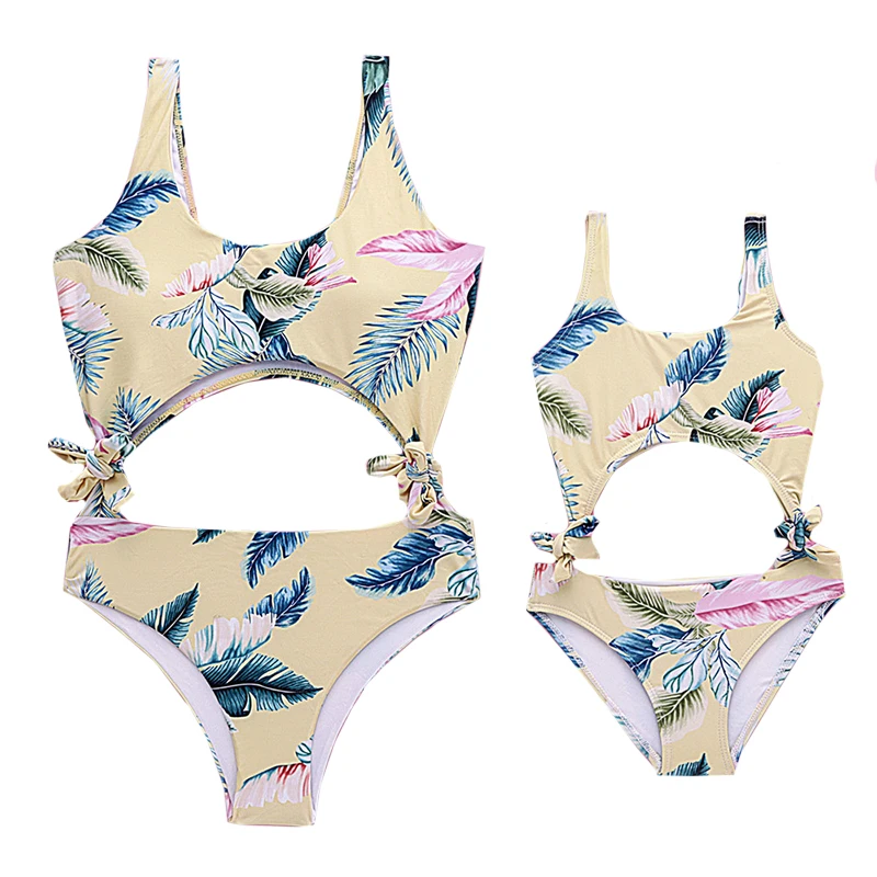 

Matching Mother Daughter Swimwear Family Matching Clothes One-piece Family Look Mom And Daughter Swimsuit Mommy and Me Clothes