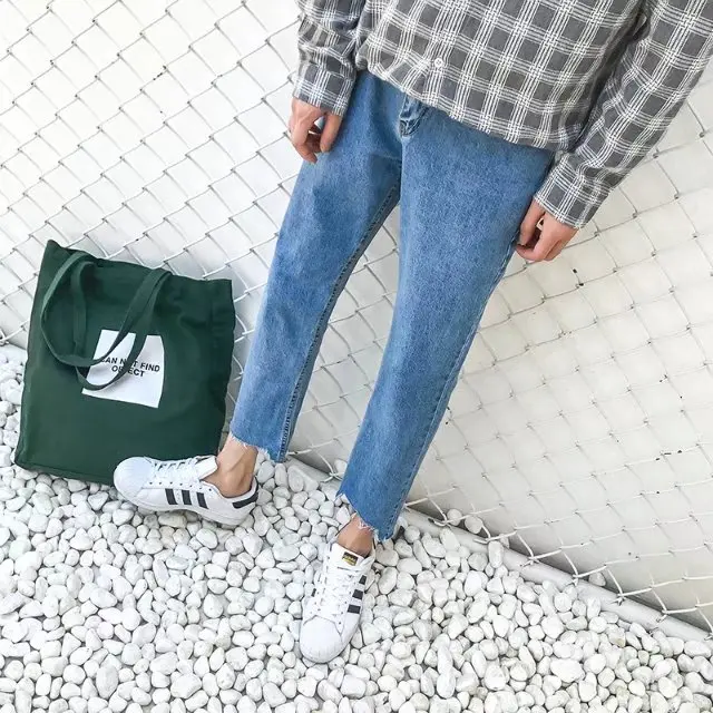 

Nine-cent trousers, men's jeans, men's Korean version, loose-edged hairy harbour bf9 points