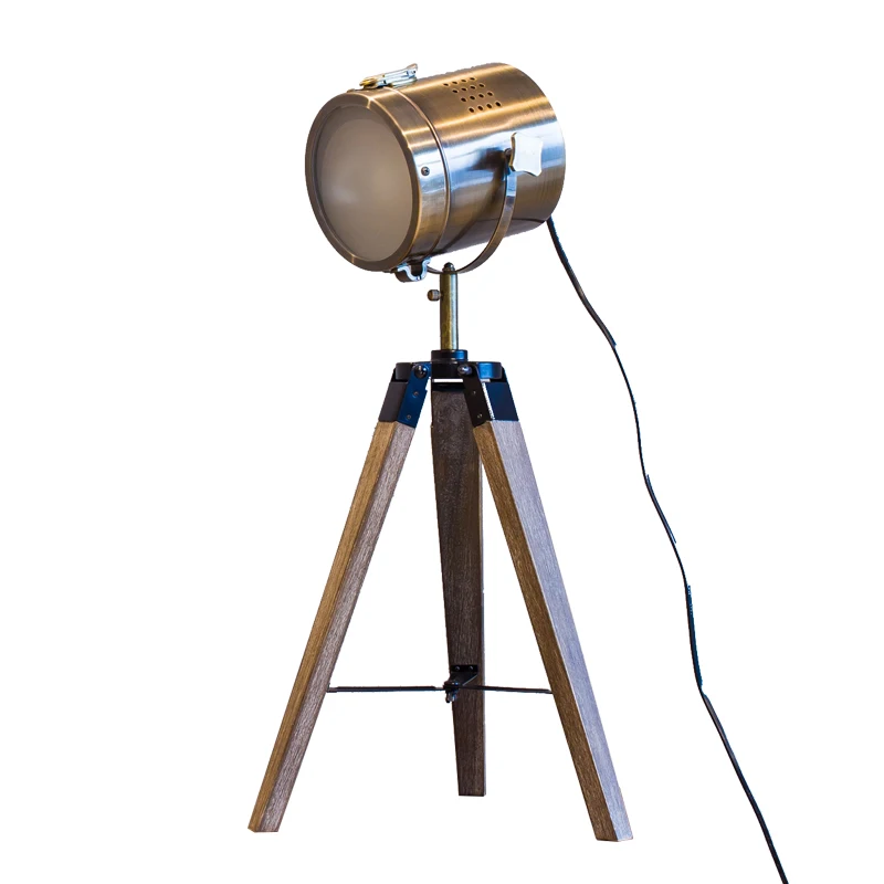 أمريكا الشمالية قرية الرعوية الراقية الأوروبية الأزياء مصباح طاولة الخشب الخام المعدنية العشيقة تهبط القدم مصباح كشاف