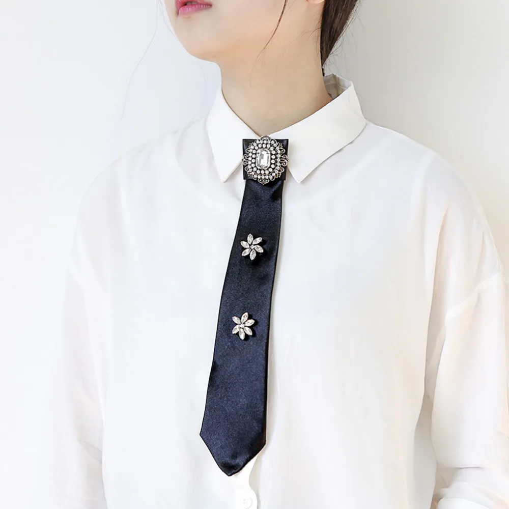 

MANILAI 4 Colors Luxury Big Crystal Shirt Bow Tie Brooches Pin Long Collar Fashion Wedding Jewelry Clothes Accessories
