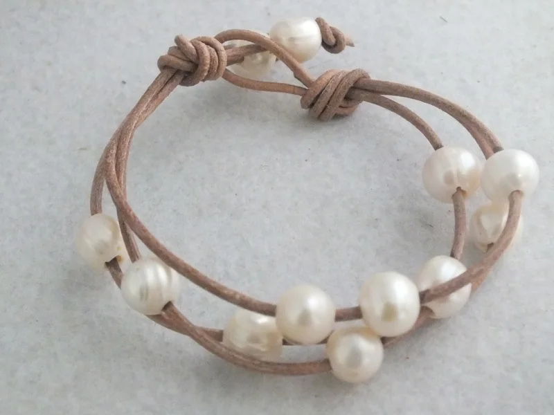 

Free shipping!!! W-4503 Fashion 2017 New Design 9-10mm White Freshwater pearl bracelet